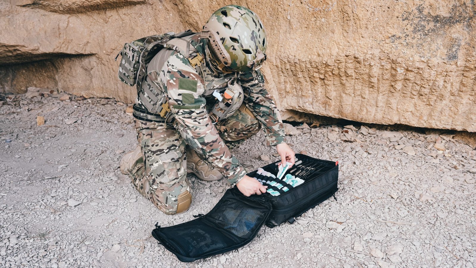 Mediko kuprinė R20 su pilna traumų valdymo įranga